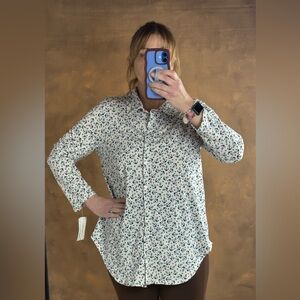 LuLaRoe Valentina Shirt with Navy and White Anchor Design